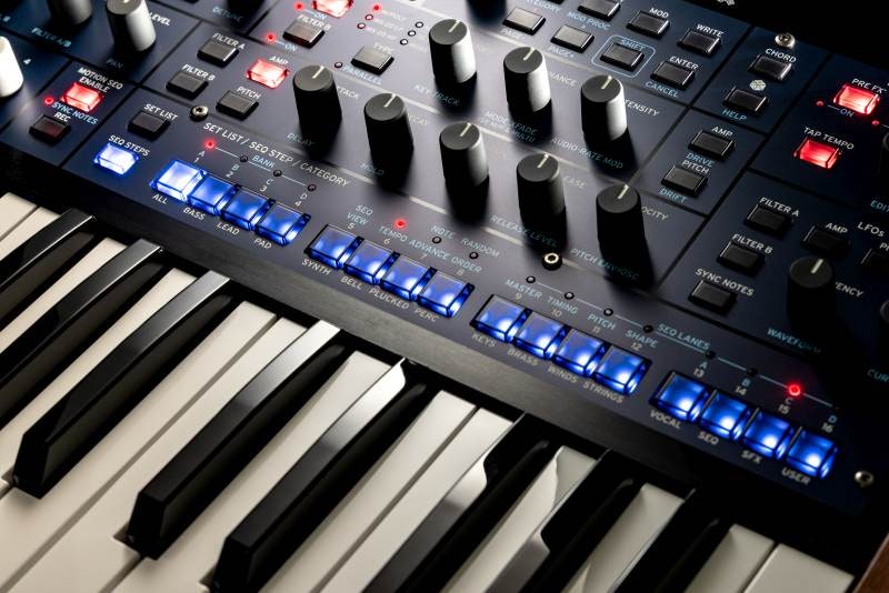 KORG MULTIPOLY VIRT. AN. SYNTH